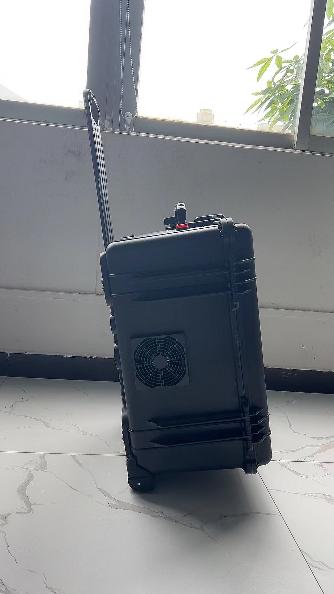 科尔沁右翼中手拉箱型移动通信干扰器